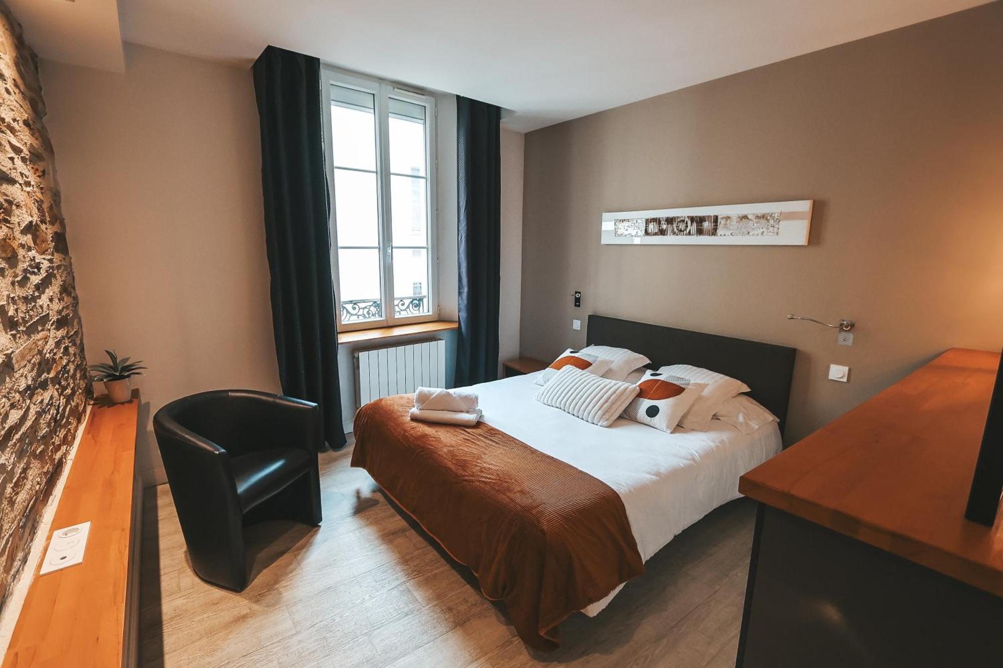 Suit'Home Commerce Angers Bagian luar foto
