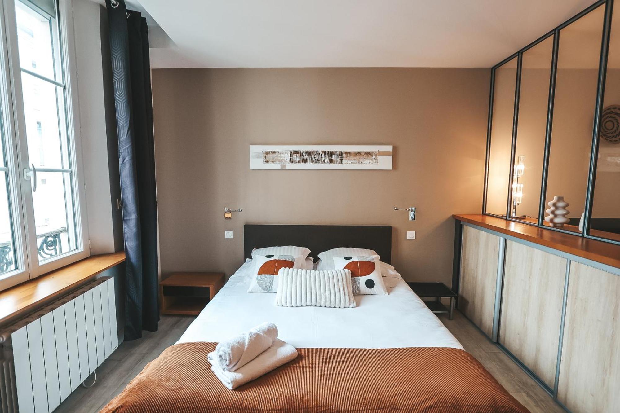 Suit'Home Commerce Angers Bagian luar foto