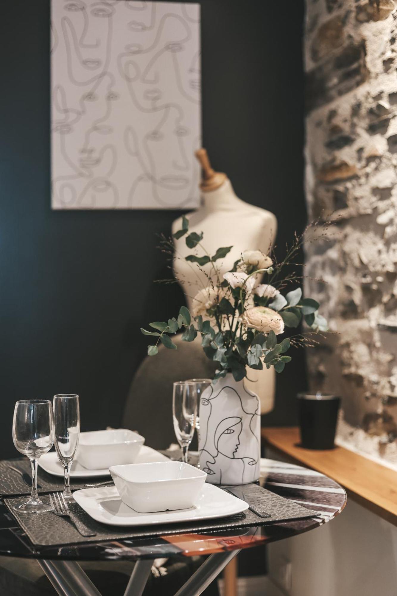 Suit'Home Commerce Angers Bagian luar foto