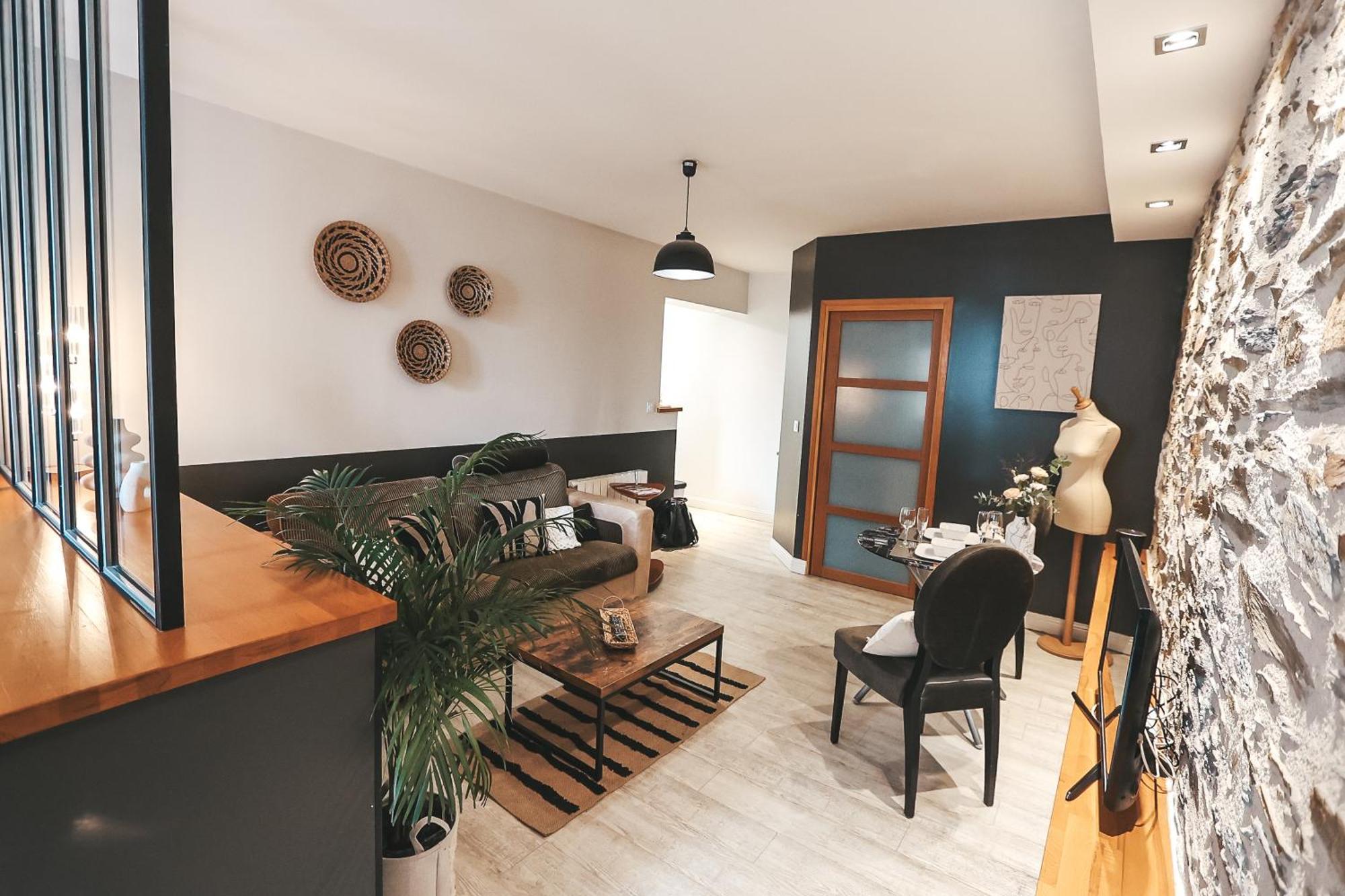 Suit'Home Commerce Angers Bagian luar foto