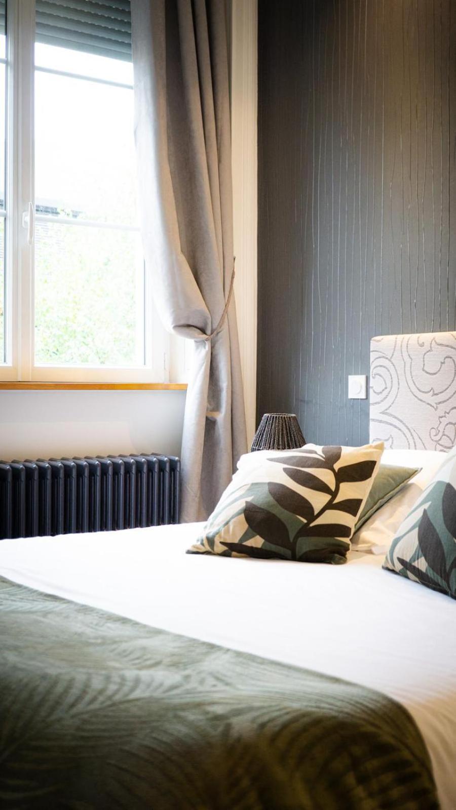 Suit'Home Commerce Angers Bagian luar foto